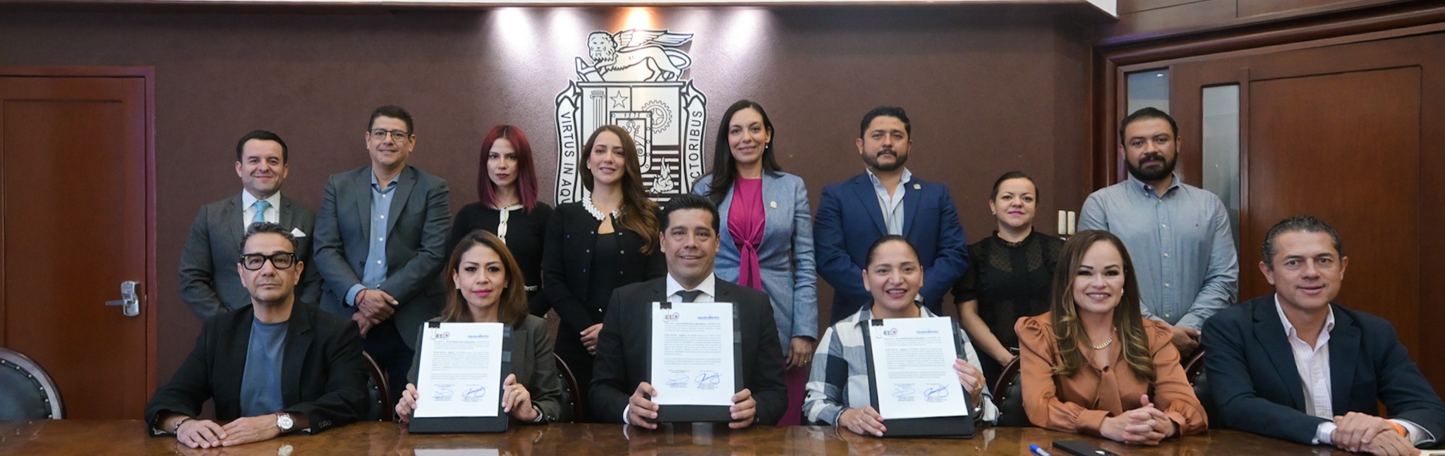 FIRMAN MUNICIPIO DE AGUASCALIENTES E IEE CONVENIO PARA FORTALECER LA ...